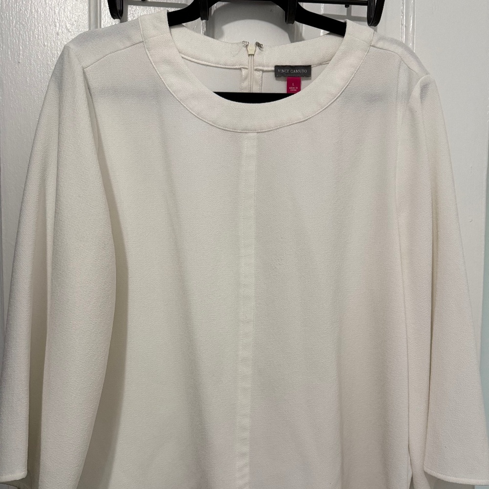 Vince Camuto off white/Ivory texture blouse